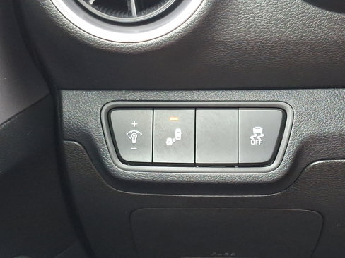 Used 2023 Kia Forte LXS w/ LXS Technology Package image 22