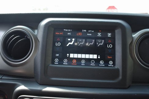 Used 2023 Jeep Wrangler Unlimited image 18