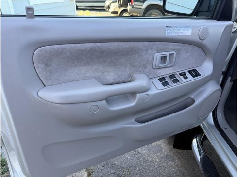 Used 2004 Toyota Tacoma 4x4 Double Cab image 9
