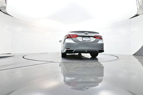Used 2021 Toyota Camry SE image 37