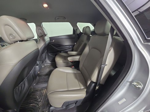 Used 2017 Hyundai Santa Fe Limited image 10