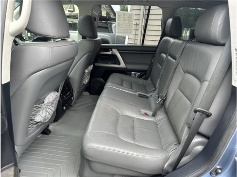 Used 2011 Toyota Land Cruiser w/ Upgrade Pkg image 22