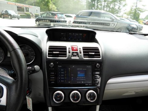 Used 2017 Subaru Forester 2.5i Premium image 49