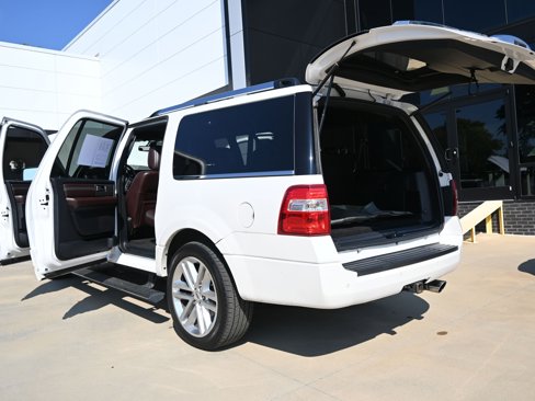 Used 2017 Ford Expedition EL Platinum image 17