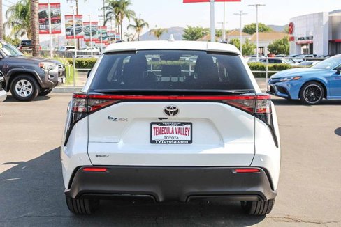 Used 2024 Toyota bZ4X XLE image 8