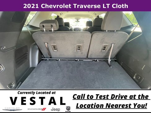 Used 2021 Chevrolet Traverse LT image 11