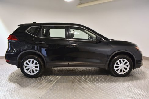 Used 2017 Nissan Rogue S image 5