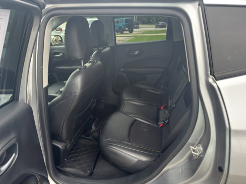 Used 2019 Jeep Compass Latitude image 13