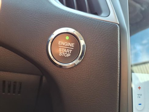 Used 2024 Ford Edge SEL image 24