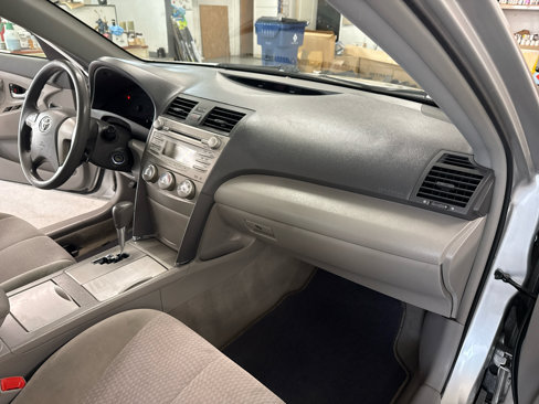 Used 2010 Toyota Camry LE image 55