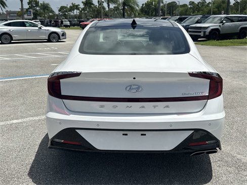 Used 2022 Hyundai Sonata Limited w/ Cargo Package image 7