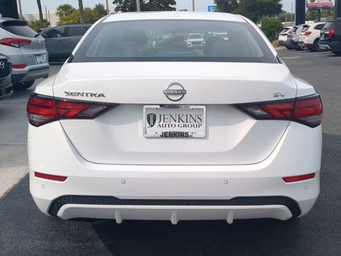 Used 2024 Nissan Sentra SV image 4