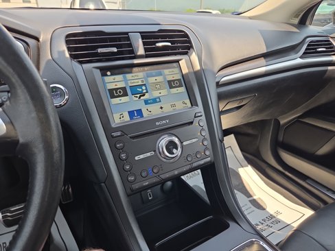 Used 2018 Ford Fusion Energi Titanium image 22