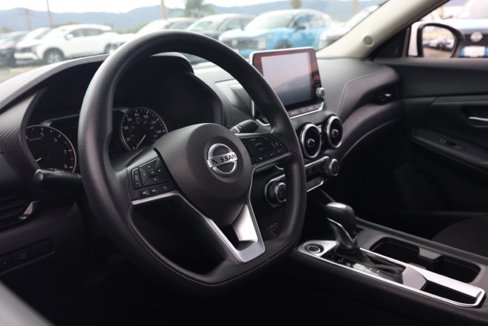 Used 2023 Nissan Sentra SV image 14