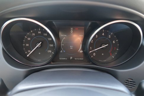 Used 2017 Jaguar XE First Edition image 36