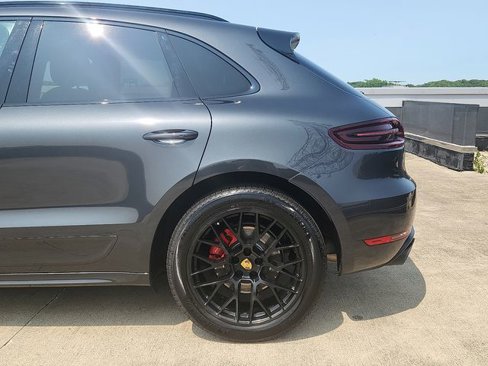 Used 2018 Porsche Macan GTS image 7