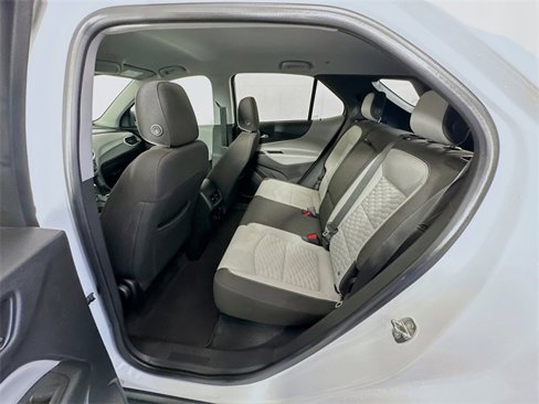 Used 2020 Chevrolet Equinox LS image 22