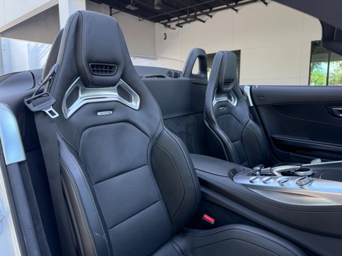 Used 2018 Mercedes-Benz AMG GT Roadster image 34