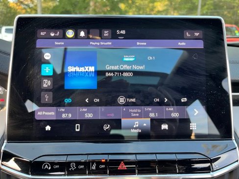 Used 2022 Jeep Compass Limited w/ Sun and Sound Group image 32