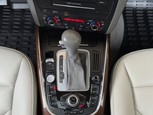 Used 2012 Audi Q5 3.2 Prestige w/ Prestige Pkg image 27