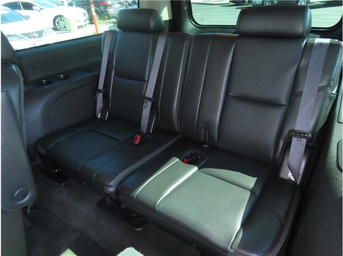Used 2013 Chevrolet Suburban LTZ image 21