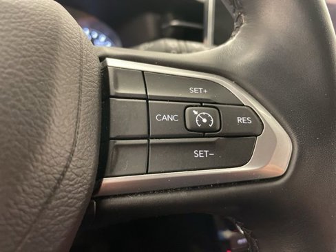 Used 2022 Jeep Compass Latitude image 14