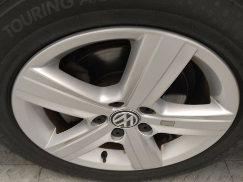 Used 2018 Volkswagen Golf SE image 31