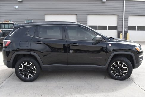 Used 2021 Jeep Compass Trailhawk image 4