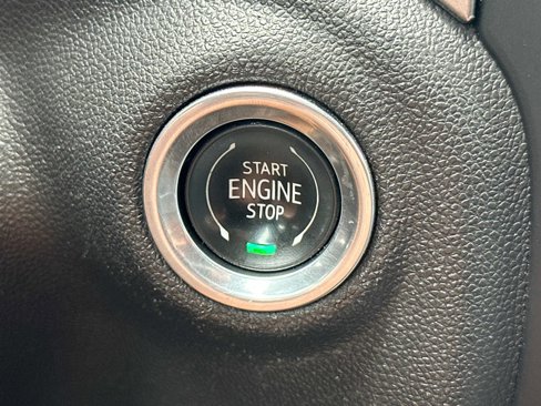 Used 2020 Chevrolet Silverado 1500 RST image 26