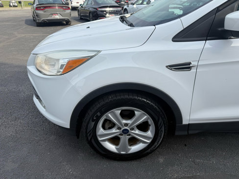 Used 2016 Ford Escape SE image 11