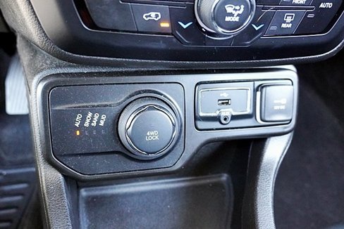 Certified 2022 Jeep Renegade Latitude image 29