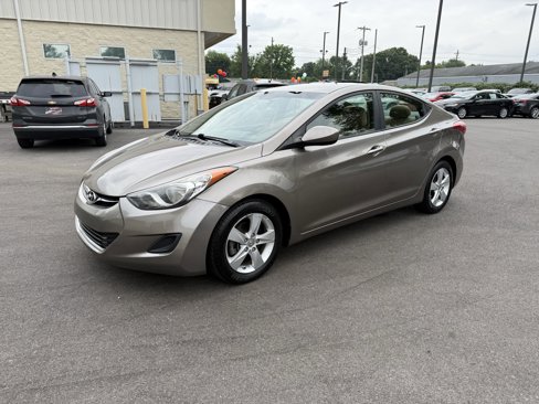 Used 2013 Hyundai Elantra GLS image 3