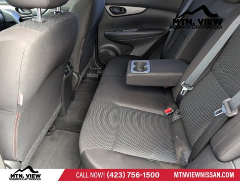 Used 2020 Nissan Rogue Sport S image 10