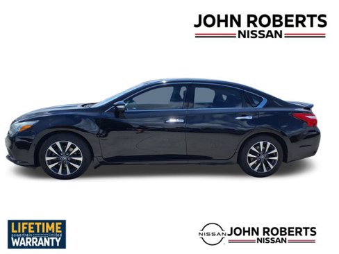 Used 2016 Nissan Altima 2.5 SL w/ 2.5 Technology Package image 3