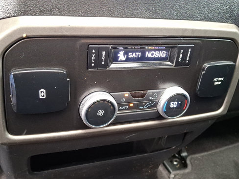 Used 2020 Ford Expedition XLT w/ Equipment Group 202A image 12