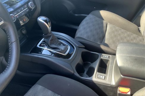 Used 2022 Nissan Rogue Sport SV image 17