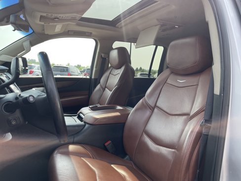Used 2018 Cadillac Escalade ESV Premium Luxury w/ LPO, Radiant Package image 19
