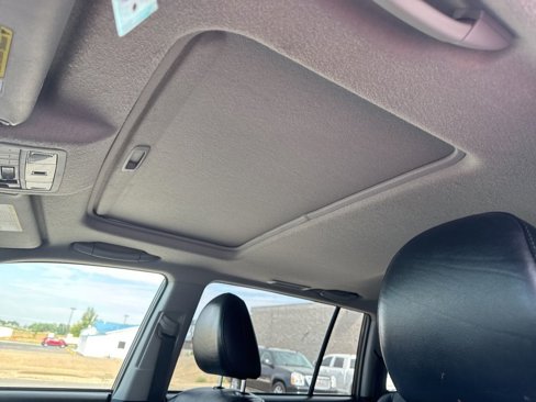 Used 2013 Toyota Highlander Limited image 27