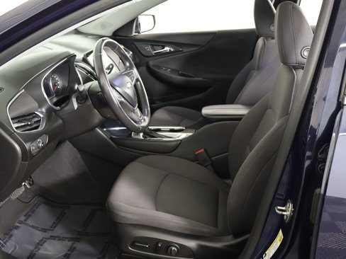 Used 2017 Chevrolet Malibu LT image 28
