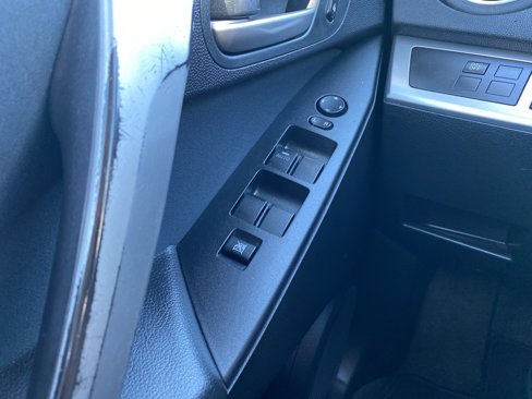 Used 2010 MAZDA MAZDA3 s Sport image 21