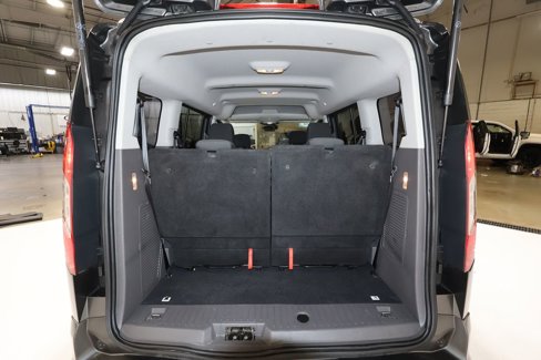 Used 2020 Ford Transit Connect XLT image 21