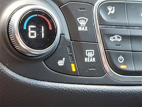 Used 2020 Chevrolet Equinox LT image 27