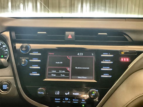 Used 2018 Toyota Camry SE image 13
