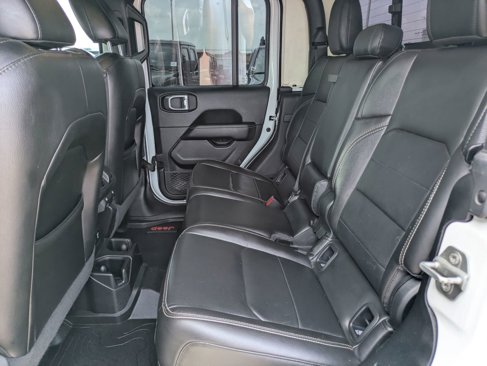 Used 2020 Jeep Gladiator Overland w/ Popular Equipment Package image 12