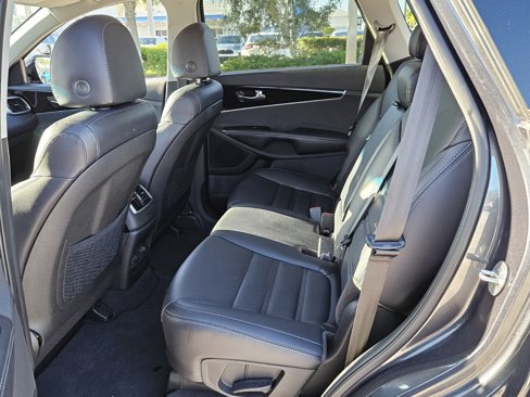 Used 2020 Kia Sorento EX image 15