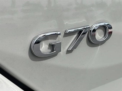 Used 2025 Genesis G70 2.5T image 28