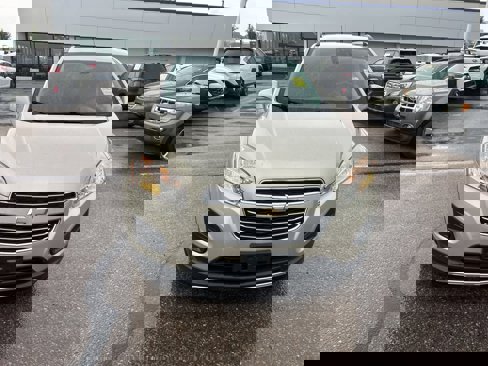 Used 2016 Chevrolet Trax LT w/ LT Convenience Package image 3
