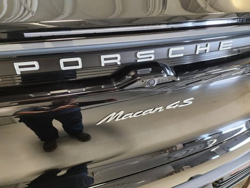 New 2025 Porsche Macan 4S Electric image 23