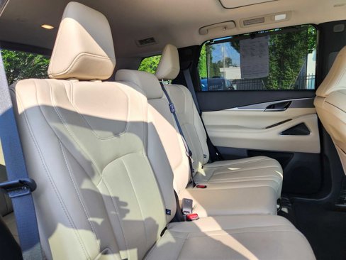 Certified 2025 INFINITI QX60 Luxe w/ Cargo Package image 16