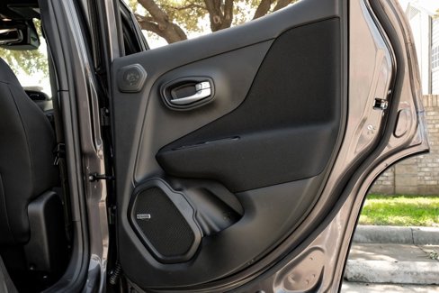 Used 2021 Jeep Renegade Latitude w/ Sun & Sound Group image 58